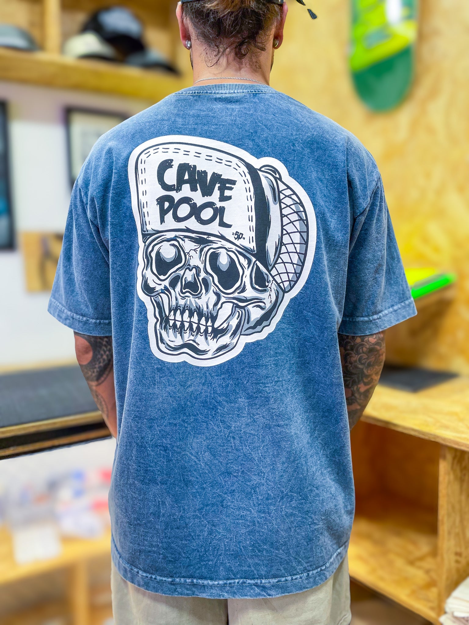 CAMISETA CAVEPOOL STONADA AZUL LOGO SKULL CLASSIC